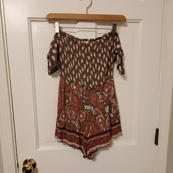 Off the shoulder romper - Picture 1 of 1